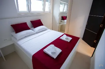 1-Bedroom Apartment in Novalja for Up to 4