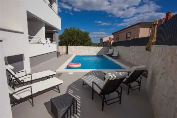 Novalja Studio for 2 with Private Balcony