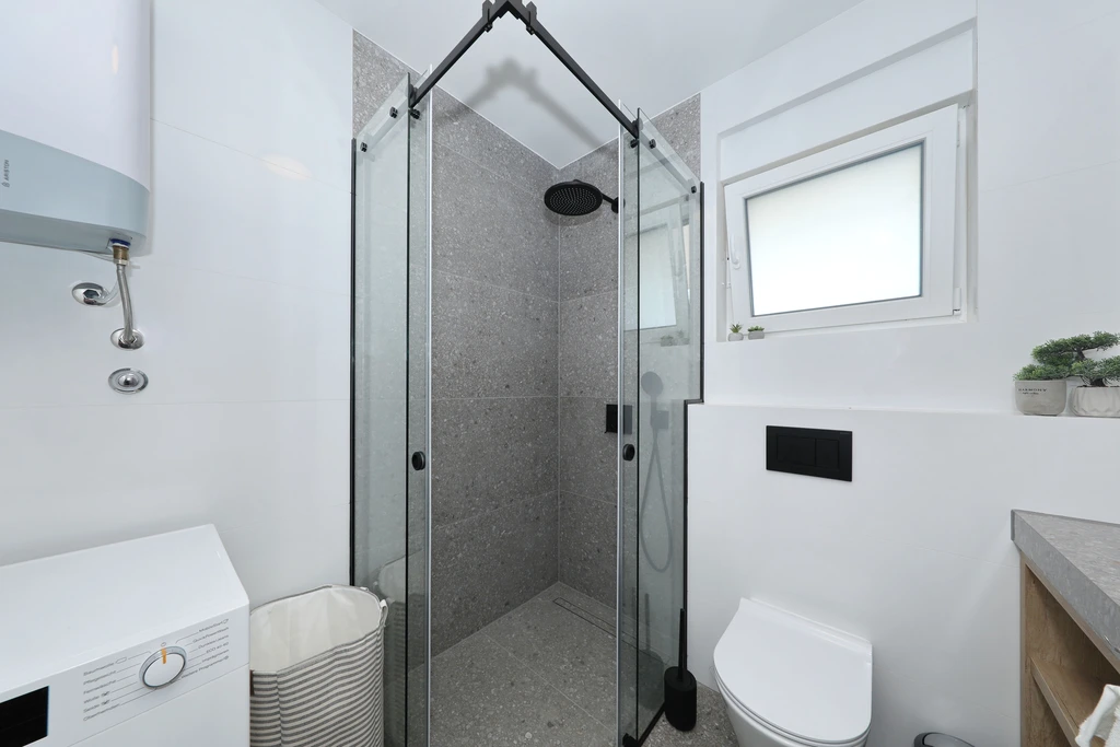 RoBell, apartman s privatnim bazenom i vrtom