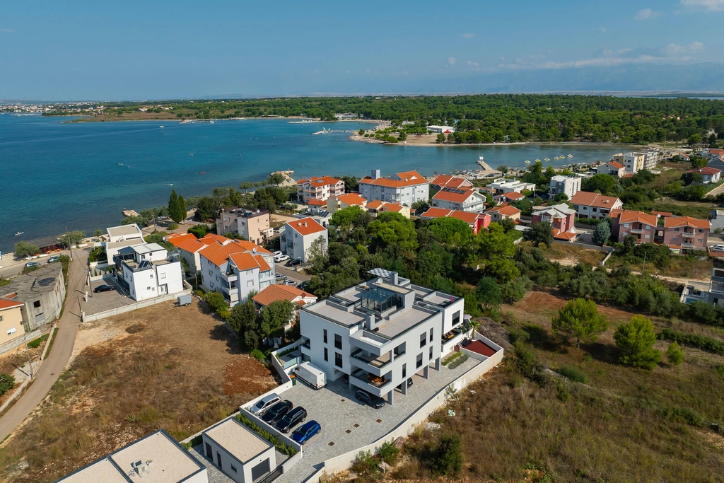 RoBell, apartman s privatnim bazenom i vrtom