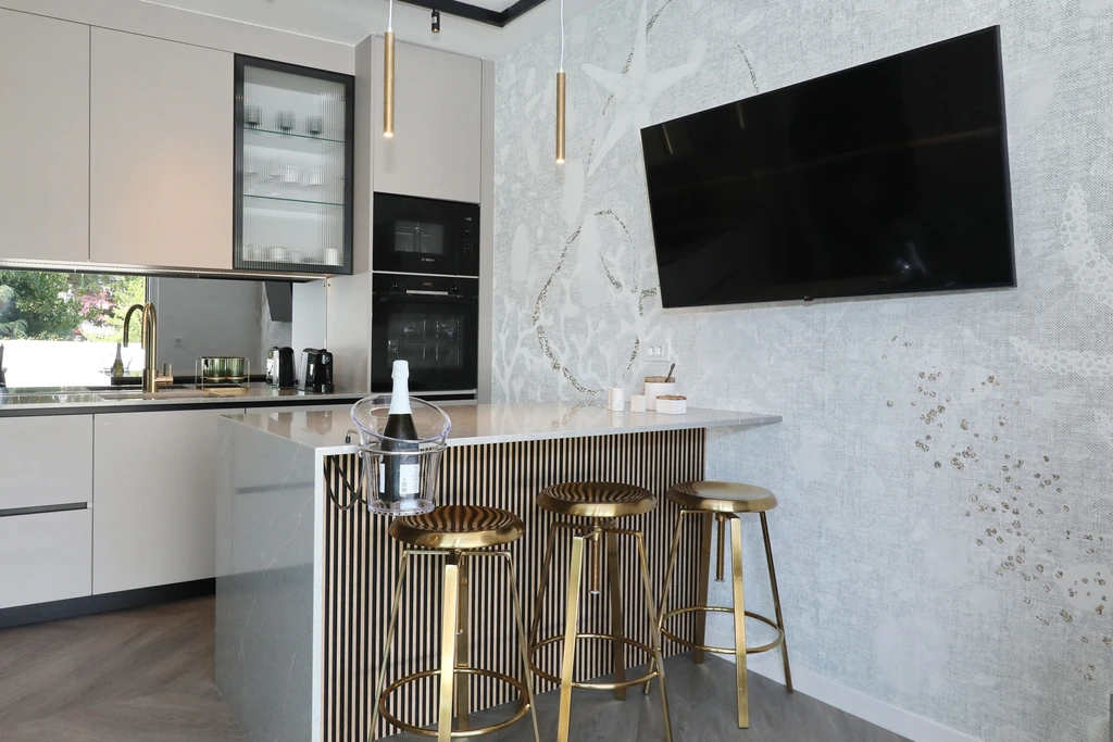 RoBell, apartman s privatnim bazenom i vrtom