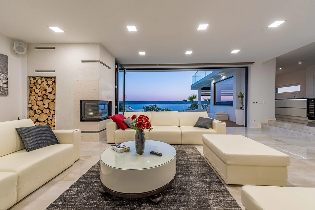 Villa Michelle Maslenica – Infinity & Spa | DalmatienHaus