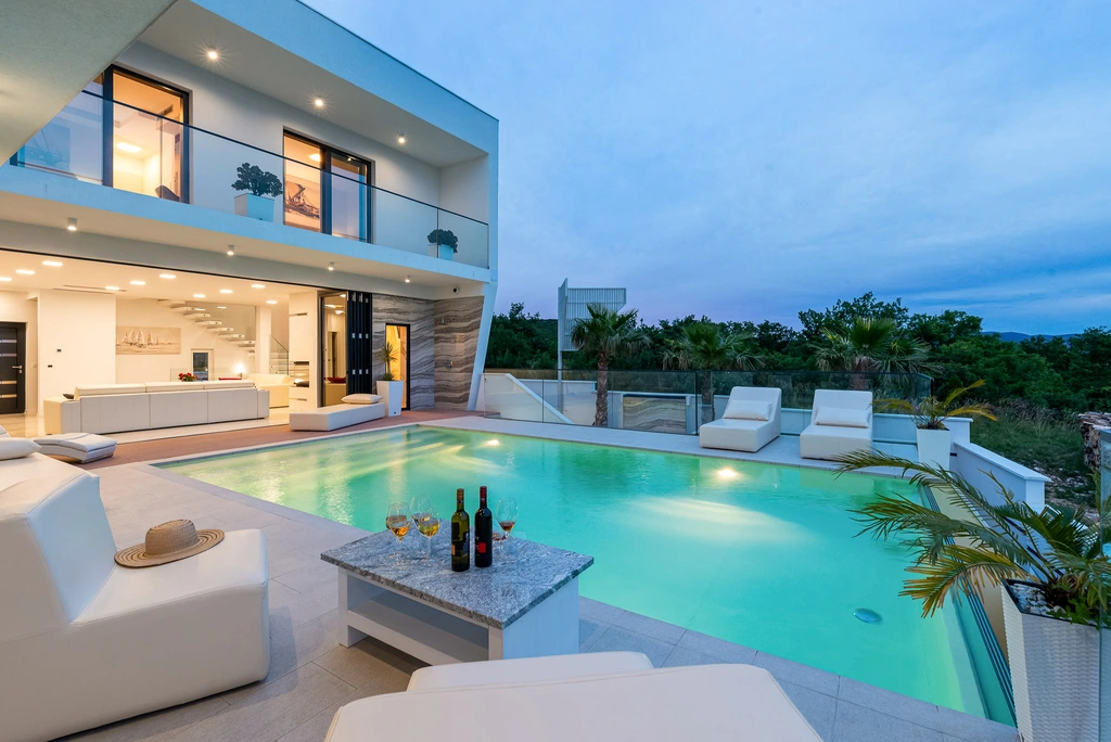 Villa Michelle Maslenica – Infinity & Spa | DalmatienHaus