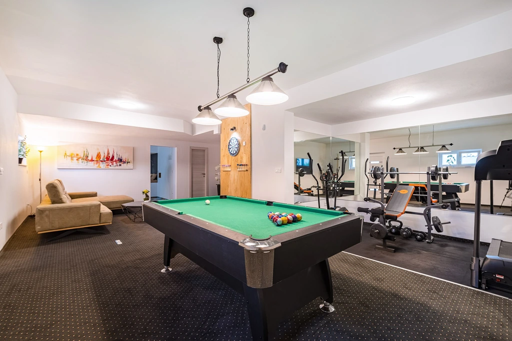 Villa Michelle Maslenica – Infinity & Spa | DalmatienHaus