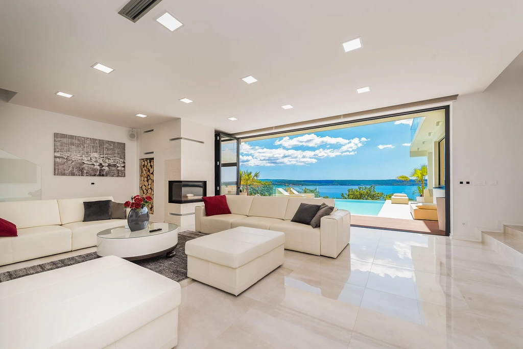 Villa Michelle Maslenica – Infinity & Spa | DalmatienHaus