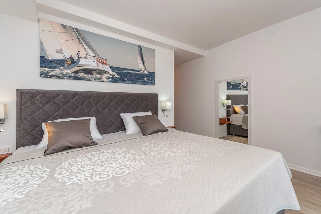 Villa Michelle Maslenica – Infinity & Spa | DalmatienHaus