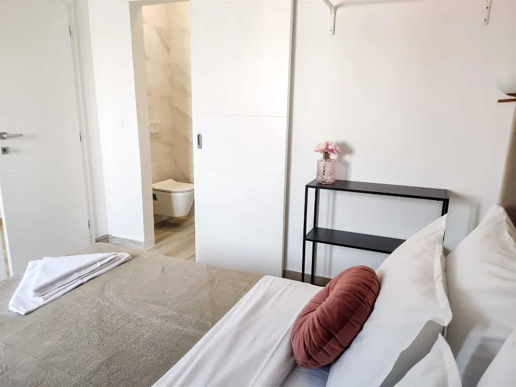 2-Bedroom Apartment in Vir for Up to 6 Guests