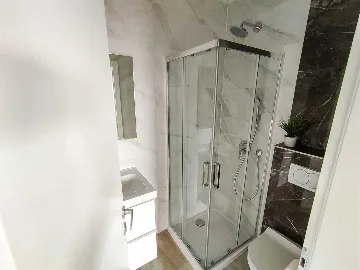 Sea-View 2-Bedroom Apartment in Vir