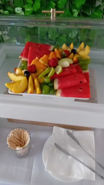 Sea-View 2-Bedroom Apartment in Vir