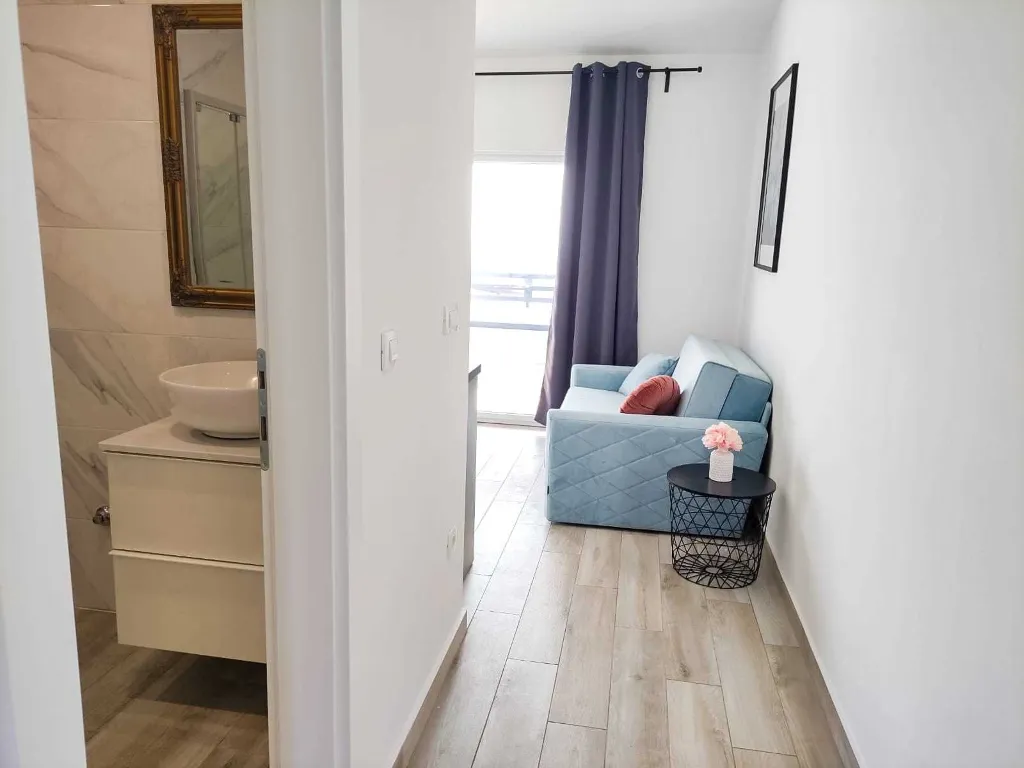 Sea View Apartment in Vir for 4–5 Guests