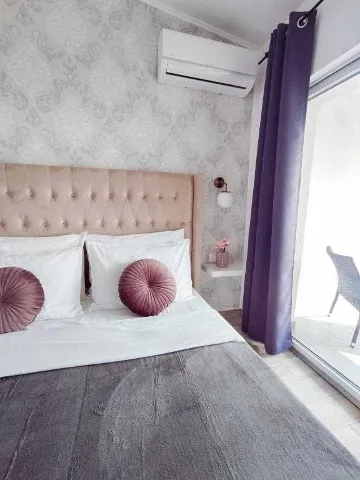 2-Bedroom Apartment with 2 Balconies in Vir