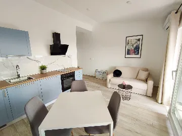 Junior Apartment for Up to 4 with Sea View in Vir