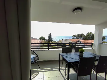 Junior Apartment for Up to 4 with Sea View in Vir