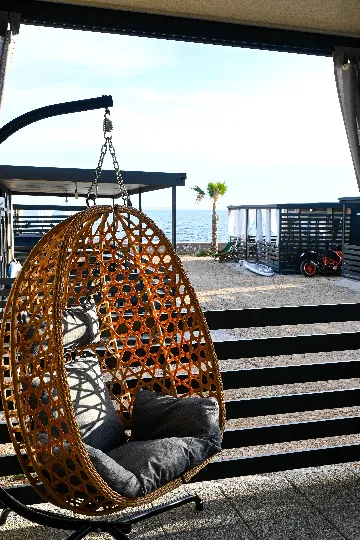 2-Bedroom Mobile Home in Vir, Croatia (Sleeps 5)