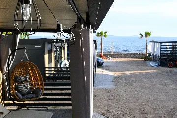 2-Bedroom Mobile Home in Vir, Croatia (Sleeps 5)