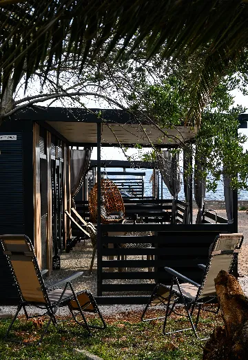 2-Bedroom Mobile Home in Vir, Croatia (Sleeps 5)