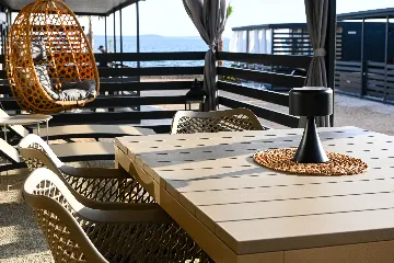 2-Bedroom Mobile Home in Vir, Croatia (Sleeps 5)