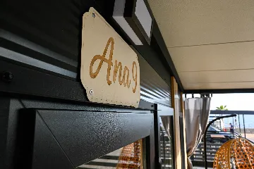 2-Bedroom Mobile Home in Vir, Croatia (Sleeps 5)