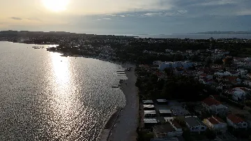 2-Bedroom Mobile Home in Vir, Croatia (Sleeps 5)