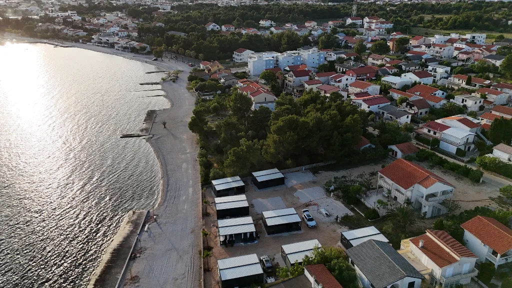 2-Bedroom Mobile Home in Vir, Croatia (Sleeps 5)