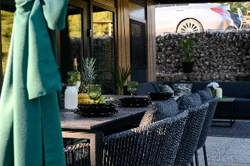 Mobile Home in Drage for Up to 5 Guests