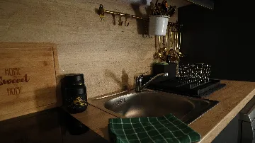 Mobile Home in Drage for Up to 5 Guests