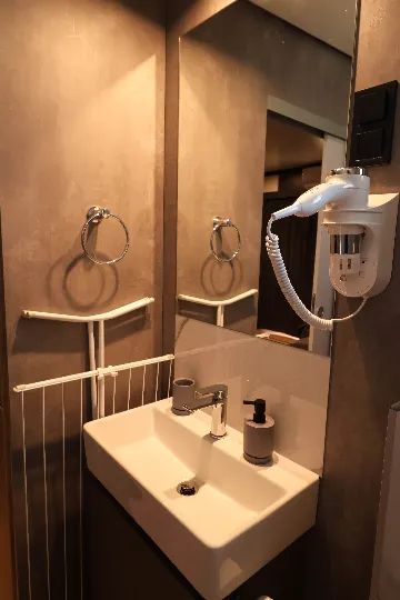 2-Bedroom Mobile Home in Drage, Croatia