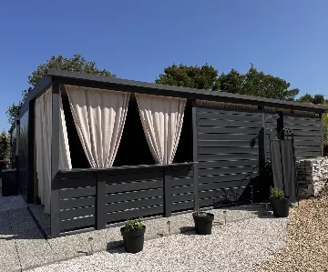 Mobile Home in Drage for up to 5 Guests