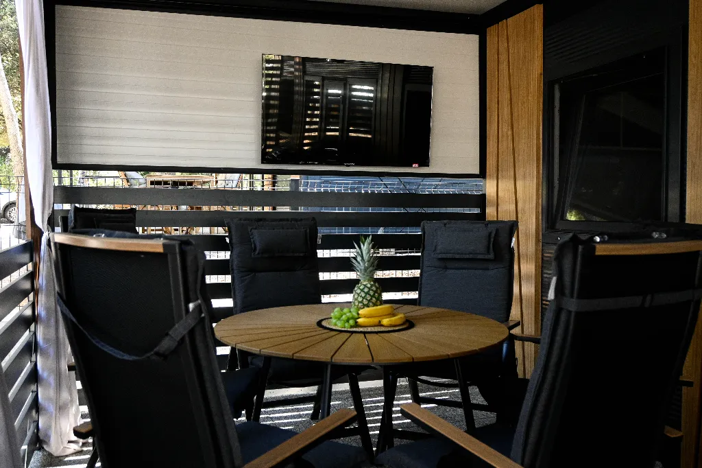 Mobile Home in Pakostane for 4 Guests