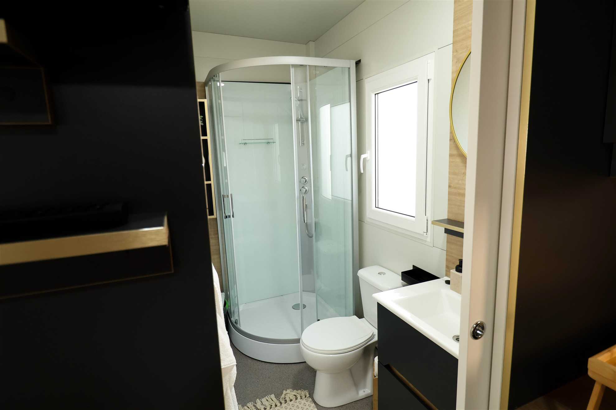 Innova TravelVir - MobHome SeaLaVie