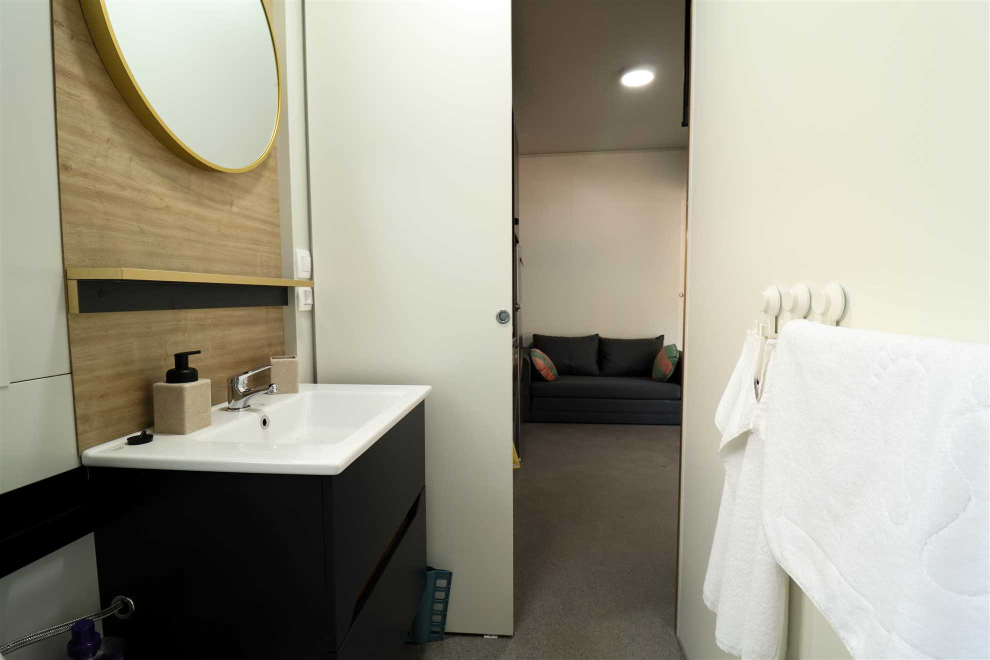 Innova TravelVir - MobHome SeaLaVie