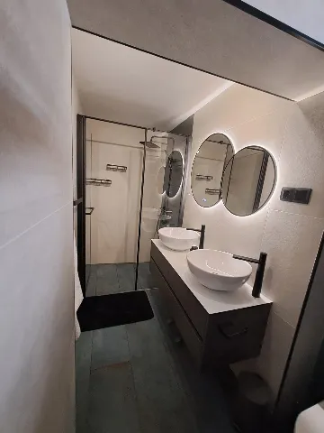 3-Bedroom Villa in Vir for Up to 7 Guests