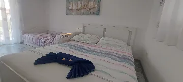 3-Bedroom Villa in Vir for Up to 7 Guests