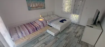 3-Bedroom Villa in Vir for Up to 7 Guests