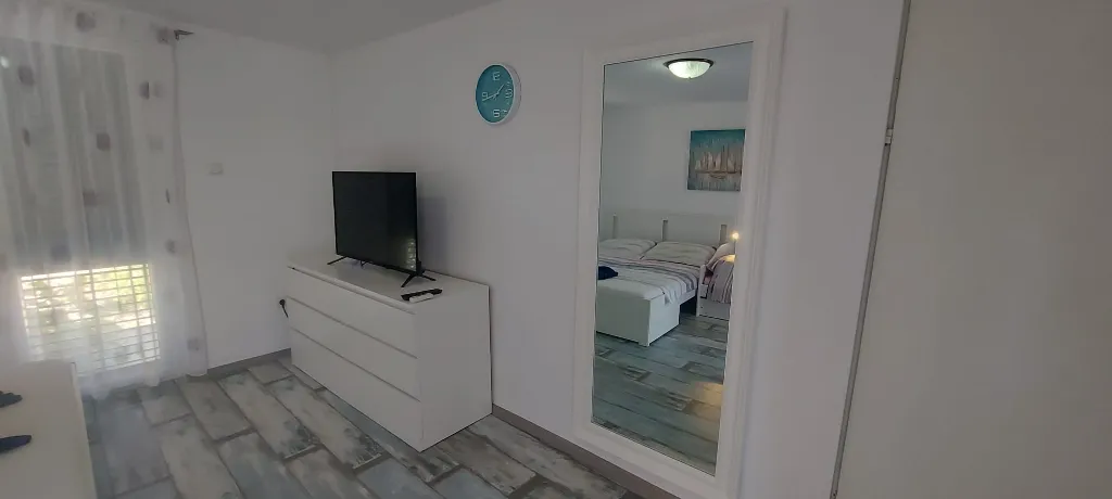 3-Bedroom Villa in Vir for Up to 7 Guests