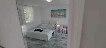 3-Bedroom Villa in Vir for Up to 7 Guests