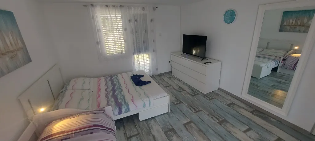 3-Bedroom Villa in Vir for Up to 7 Guests