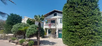 3-Bedroom Villa in Vir for Up to 7 Guests