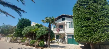 3-Bedroom Villa in Vir for Up to 7 Guests