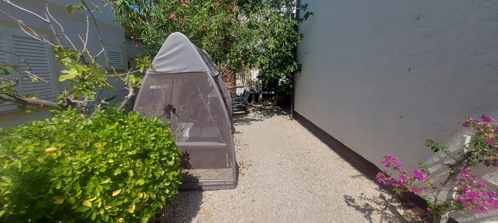 3-Bedroom Villa in Vir for Up to 7 Guests