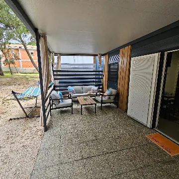 Mobile Home for 4-5 Guests in Pakostane, Croatia