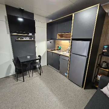 Mobile Home for 4-5 Guests in Pakostane, Croatia