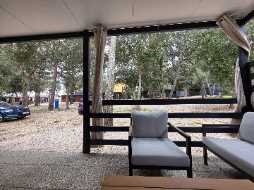 Mobile Home for 4-5 Guests in Pakostane, Croatia