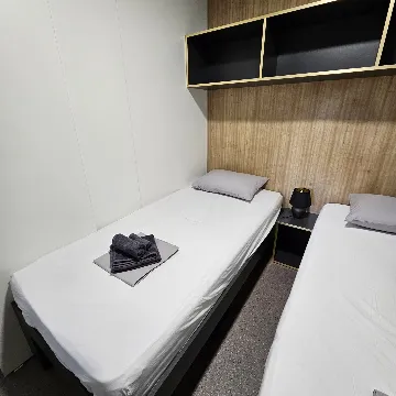 Mobile Home in Pakostane for 4 Guests (Up to 5)