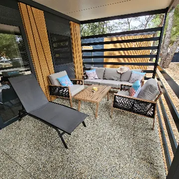 Mobile Home in Pakostane for 4 Guests (Up to 5)