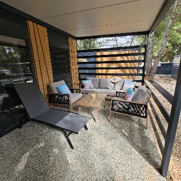 Mobile Home in Pakostane for 4 Guests (Up to 5)