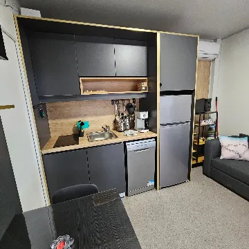 Mobile Home in Pakostane for 4 Guests (Up to 5)