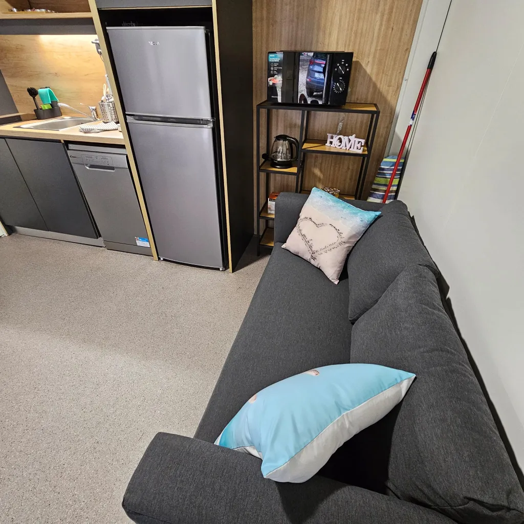 Mobile Home in Pakostane for 4 Guests (Up to 5)
