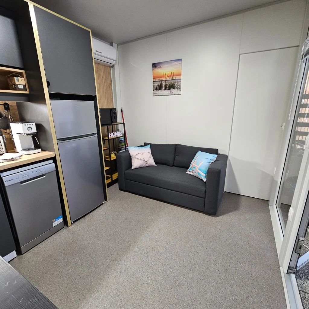 Mobile Home in Pakostane for 4 Guests (Up to 5)
