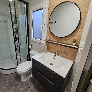 Mobile Home in Pakostane for 4 Guests (Up to 5)